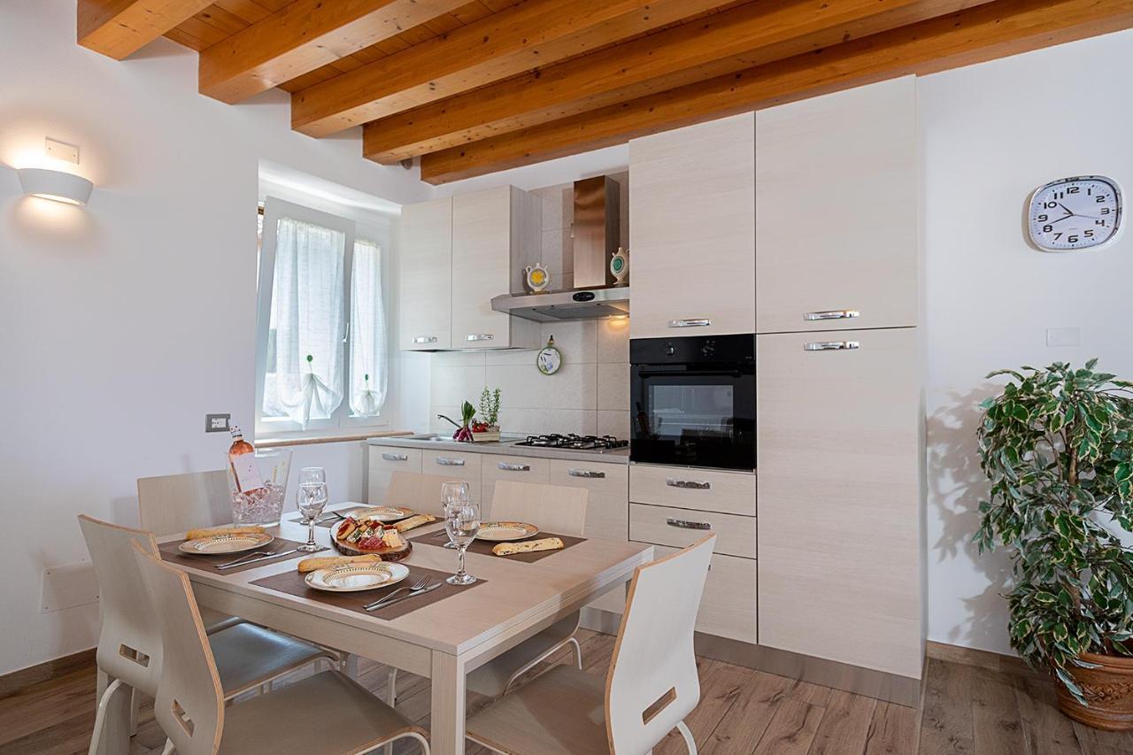 Casa Rossa - Regarda Travel Villa Bardolino Exterior foto