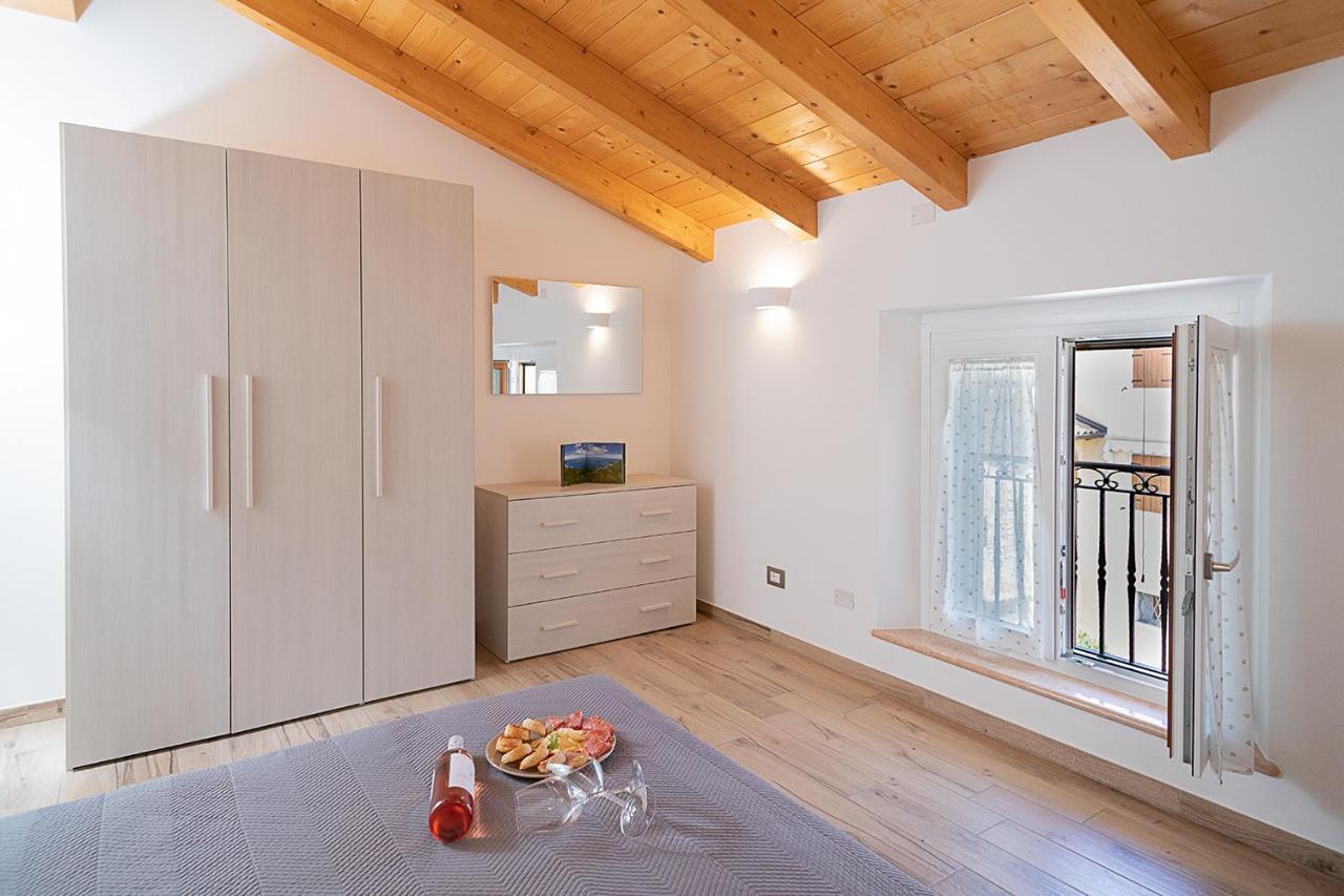 Casa Rossa - Regarda Travel Villa Bardolino Exterior foto